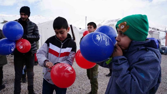 Muş Ekibinden Depremzede Çocuklara Sosyal Destek