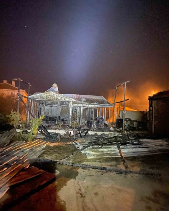 Kırklareli’nde Yangın: 1 Kişi Yaralandı