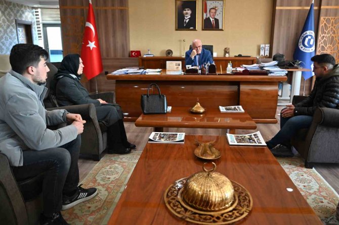 Deprem Bölgesine Yardıma Giden Öğrenciler Geri Döndü