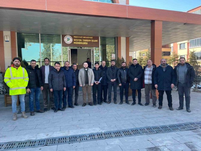 Ardahan Ak Parti İ̇l Teşkilatı Deprem Bölgesinde