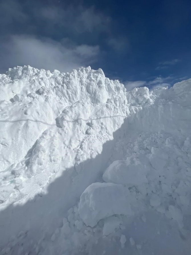 Posof’ta Kar Köy Yollarını Kapattı