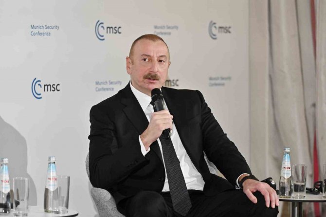 Azerbaycan Cumhurbaşkanı Aliyev: “Rusya’dan Gelmiş Sözde Karabağ’daki Ermeni Toplumunun Liderleri İle Müzakere Sürecini Yürütmeyeceğiz”