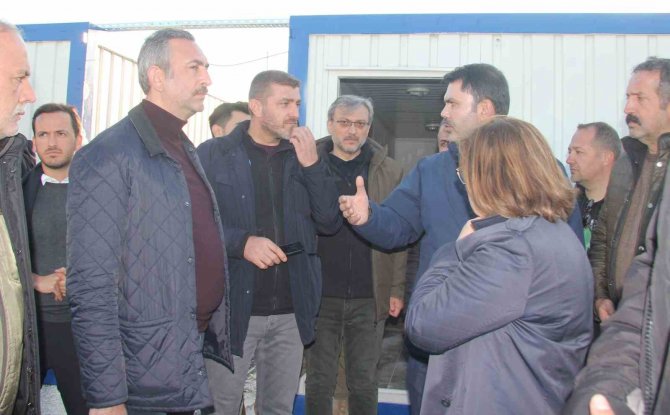 Bakan Kurum, İ̇slahiye’deki Konteyner Kent Çalışmalarını İnceledi
