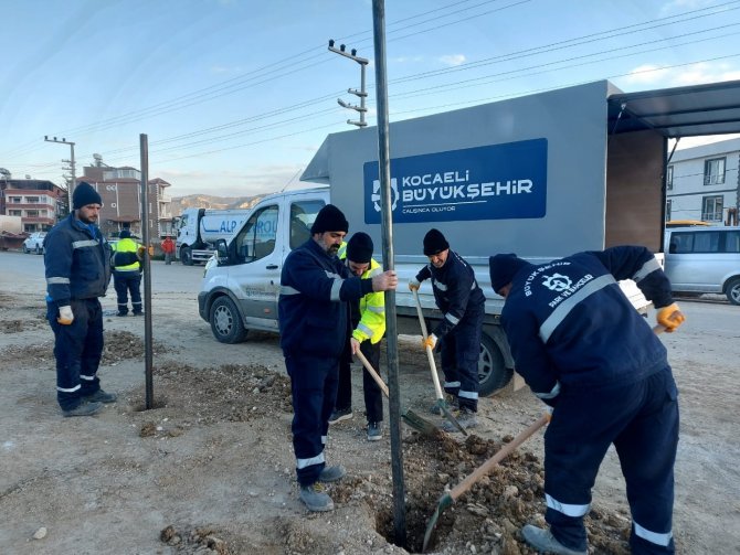 Depremzede Çocuklar İçin Oyun Parkı Yapılıyor