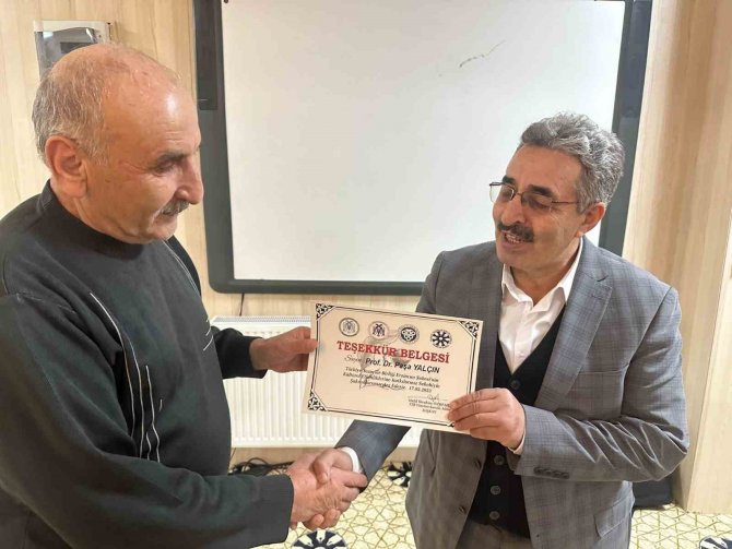 Prof. Dr. Yalçın: “Radyasyonla Kuşatılmışız”