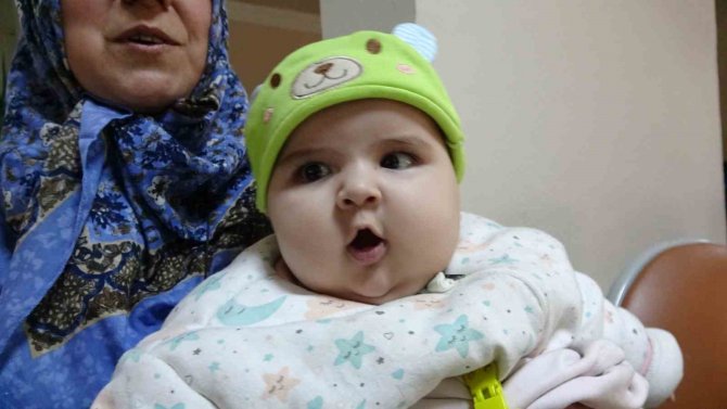 Ecrin Bebek, Depremden Kurtulanların Moral Kaynağı Oldu