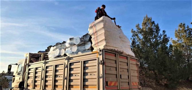 Kütahya Obm, Deprem Bölgesindeki Vatandaşların Acil İhtiyaçları İçin Desteğini Sürdürüyor