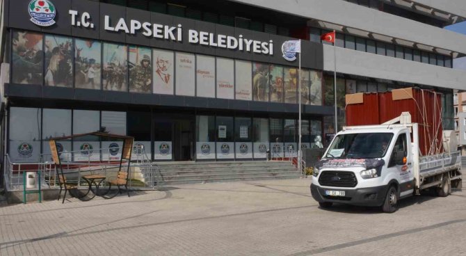 Lapseki Belediyesi Deprem Bölgesine 13’üncü Yardım Aracını Gönderdi