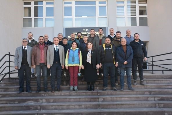 Eskişehir İ̇l Milli Eğitim Müdürlüğü 14 Kişilik Destek Ekibini Hatay’a Gönderdi