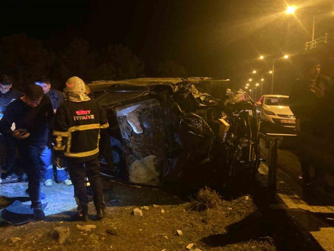 Siirt’te Otomobil Şarampole Yuvarlandı: 5 Yaralı