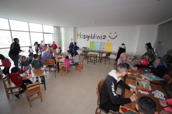 Aksaray’da Depremzede Çocuklara Eğitim Seferberliği