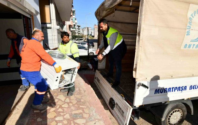 Muratpaşa’da Depremzedeler İçin Ev Eşyası Yardım Kampanyası