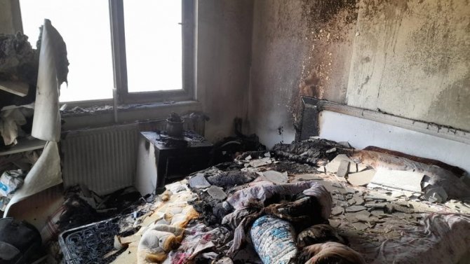 Burdur’da Evde Çıkan Yangında 1 Kişi Dumandan Etkilendi