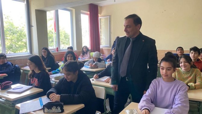 Gazipaşa’da Depremzede Çocuklar Okula Başladı