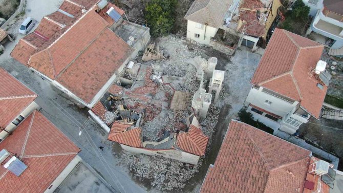 Hatay’da 700 Yıllık Meryem Ana Ortodoks Kilisesi Depremde Yıkıldı