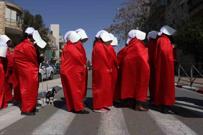 İ̇srail’de Binlerce Kişi Tartışmalı Yargı Reformunu Protesto Etti