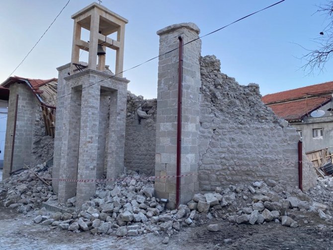 Hatay’da 700 Yıllık Meryem Ana Ortodoks Kilisesi Depremde Yıkıldı