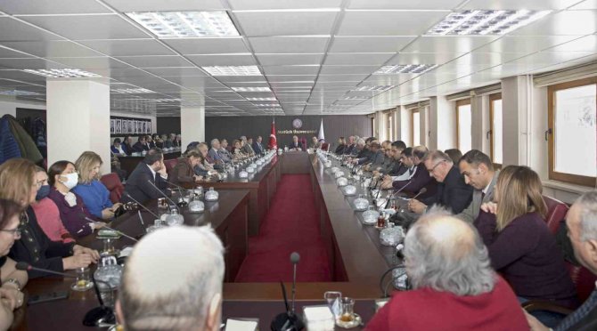 Atatürk Üniversitesi 2022-2023 Bahar Yarıyılı Eğitim Planlaması Senato Kararı Açıklandı