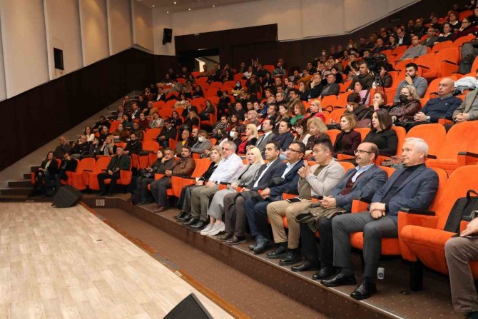 Rektör Özkan: "19 Öğrencimizi Depremde Kaybettik"