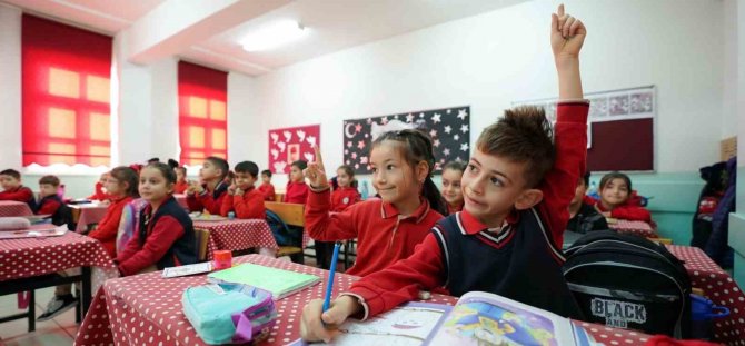 Aydın’da 3 Bin 382 Depremzede Öğrencinin Okullara Kaydı Yapıldı