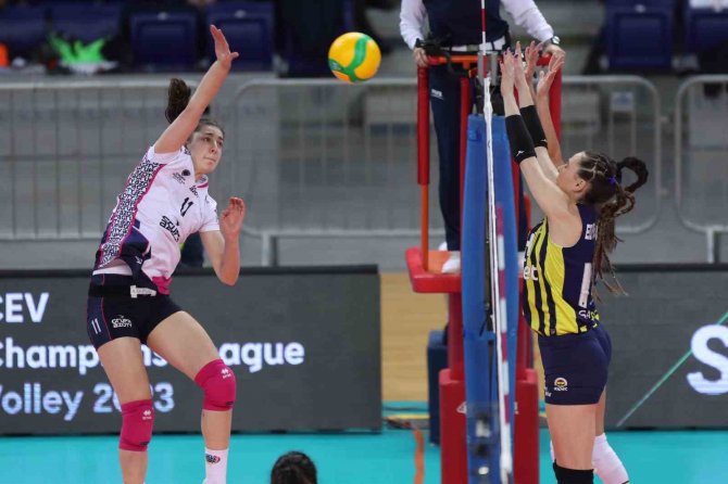 Cev Şampiyonlar Ligi: Grupa Azoty Chemik Police: 2 - Fenerbahçe Opet: 3