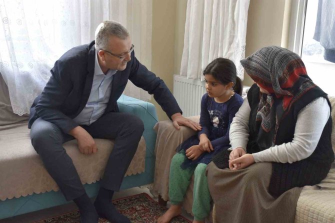 Karacabey’e Yerleşen Depremzedelere Başkan Özkan’dan Ziyaret