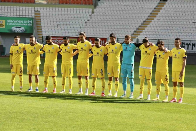 Konyaspor İle Afyonspor Dostluk Maçında Karşılaştı