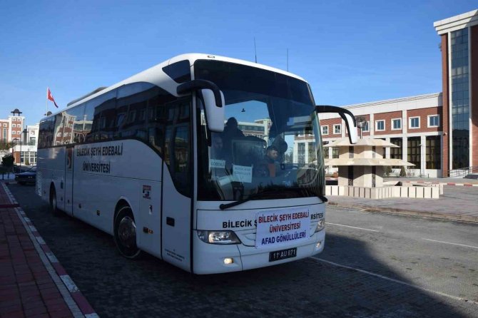 İ̇nsani Yardım Konvoyu Deprem Bölgesinde