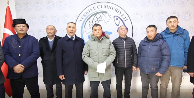 Van’daki Kırgız Türklerinden Deprem Bölgesine 340 Bin Tl Yardım