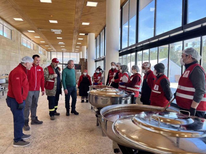 Türk Kızılay’ı Kahramanmaraş’ta 67 Noktada Hizmet Veriyor