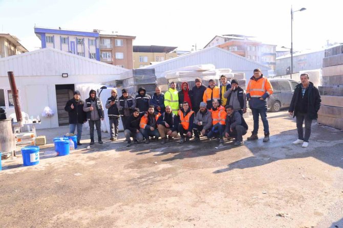 Avrasya Üniversitesi’nden Depremzedelere Yardım Seferberliği
