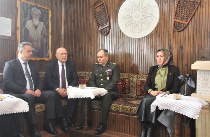 Başkan Pekmezci Ve Belediye Meclis Üyelerinden Şükran Ziyareti