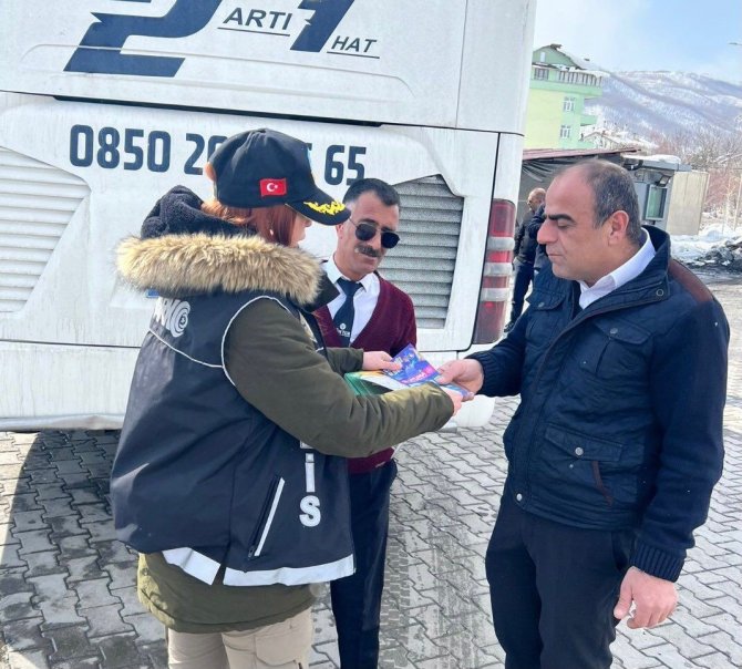 Bitlis’teki Sürücülere “Uyuma” Uygulaması Anlatıldı