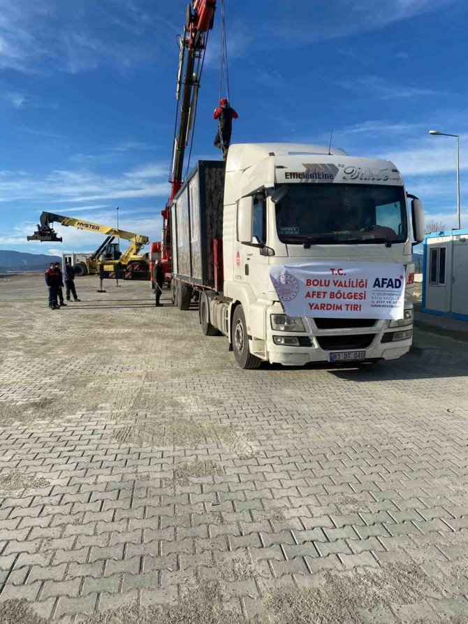 Bolu’dan Elbistan’a 26 Konteyner Gönderildi