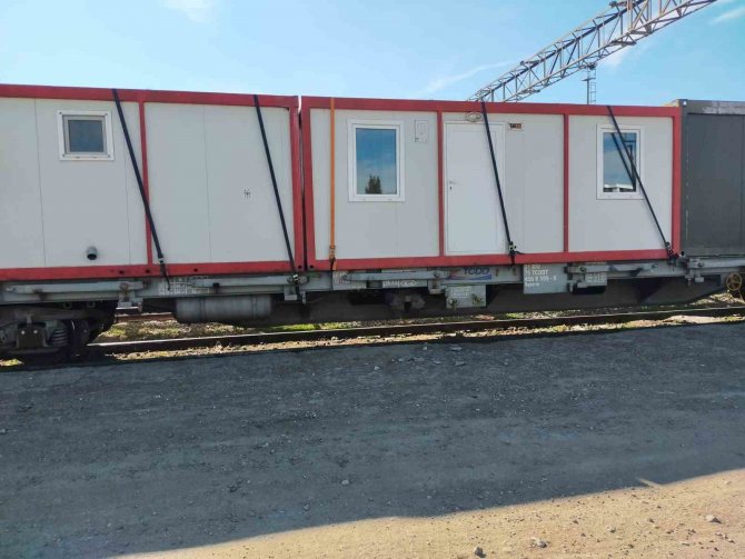 Bosna Hersek Deprem Bölgesine 573 Yaşam Konteyneri Gönderdi