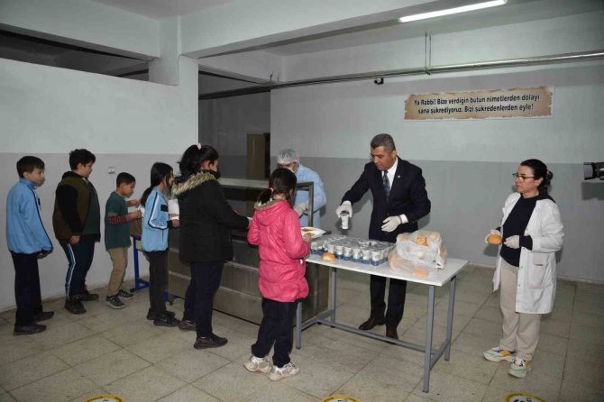 Denizli’de 35 Bin 562 Öğrenci Ücretsiz Yemek Hizmetinden Yararlanıyor