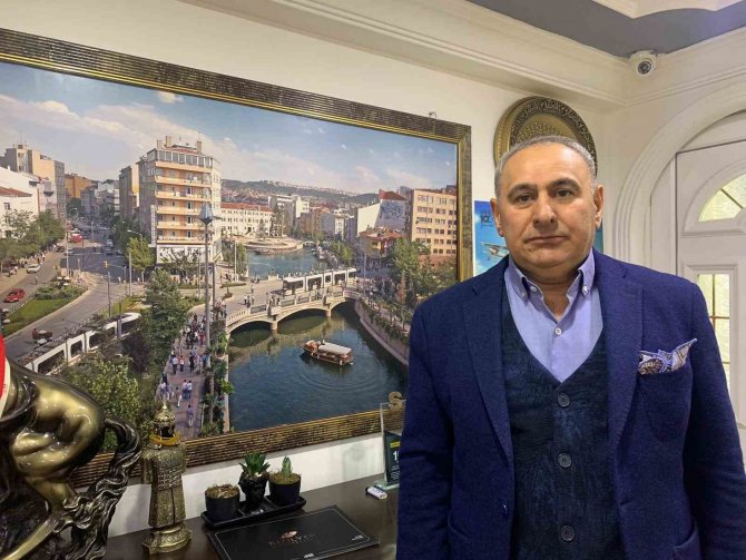 Eskişehirli Esnafların Bazıları Depremzedelere Evini Açtı, Bazıları Kirada İndirim Yaptı