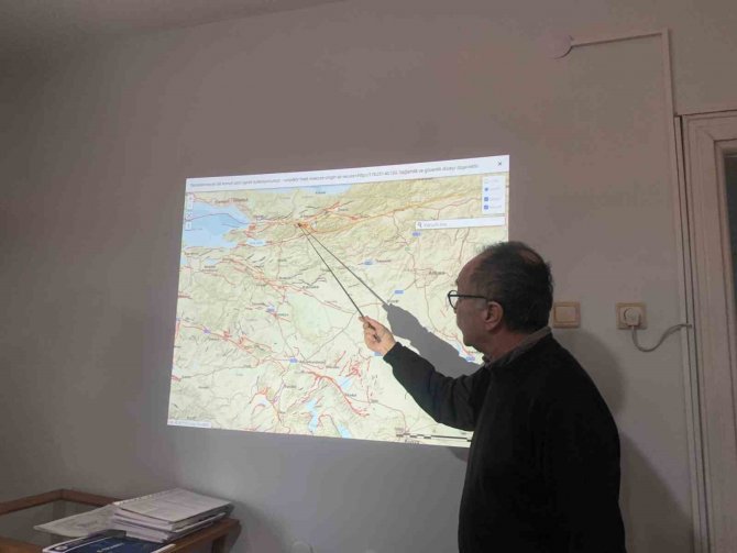 Eskişehir’in Dört Bir Yanı Diri Fay Hatlarıyla Sarılı