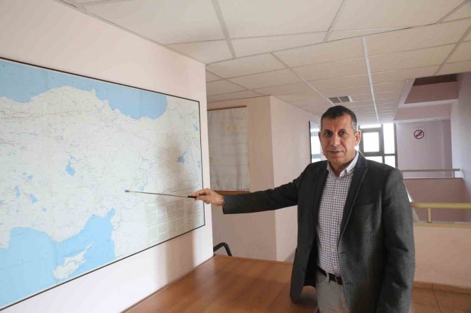 Uzman İsim Uyardı: "Gelecekte De Bu Depremleri Yaşayacağız"