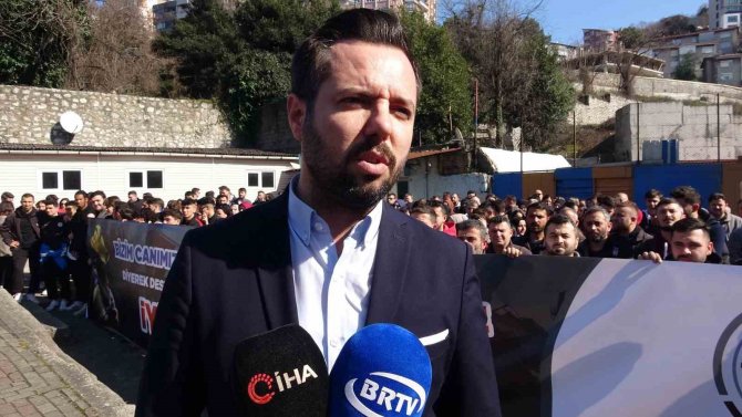 Üretimi Durdurarak 500 Kişiyle Dostluk Maçına Geldiler