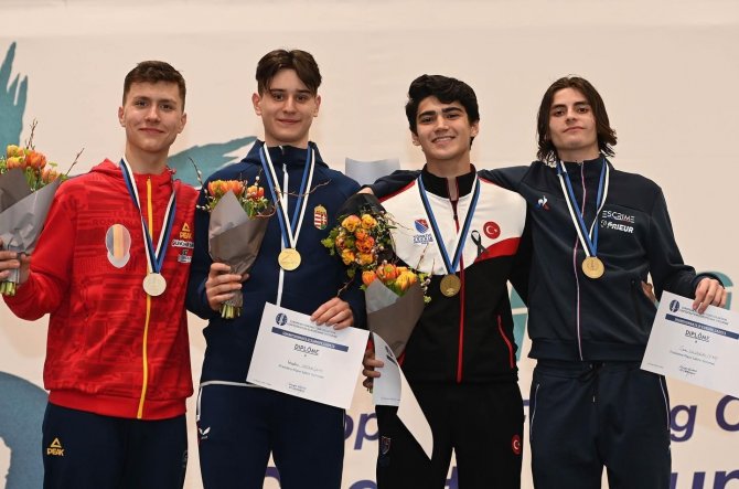 Eskrimci Enes Talha Kalender Avrupa Üçüncüsü