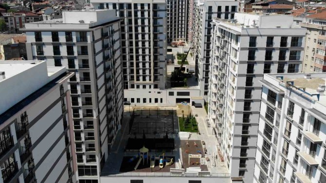 Kentsel Dönüşümde 813 Konutun Daha Anahtar Teslimi Yapıldı