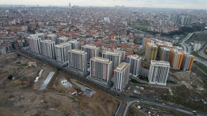 Kentsel Dönüşümde 813 Konutun Daha Anahtar Teslimi Yapıldı