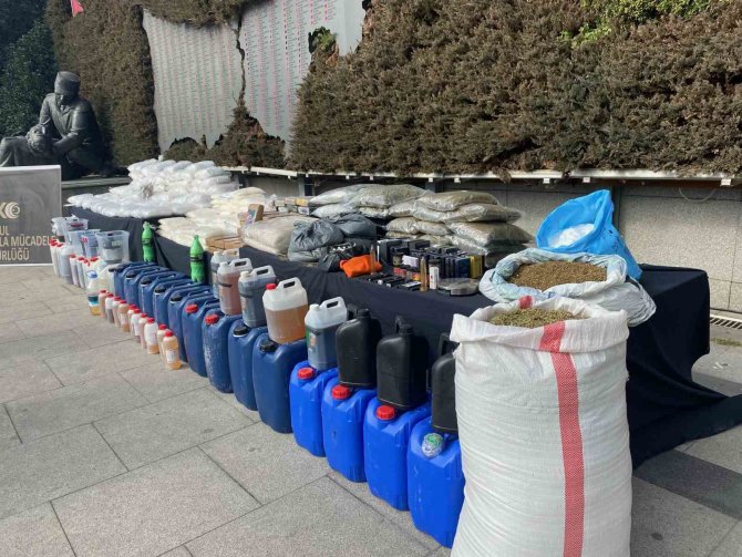 İ̇stanbul’da 1 Ton 63 Kilo Uyuşturucu Madde Ele Geçirildi