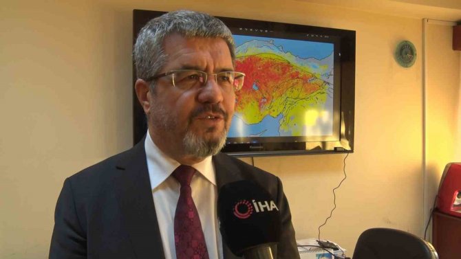 Prof. Dr. Samet Arslan Artçı Depremler Konusunda Uyardı