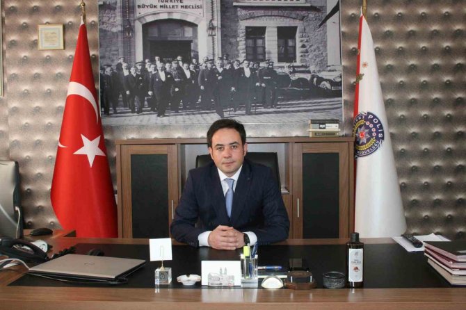 Karacabey İ̇lçe Emniyet Müdürü Özdemir Göreve Başladı