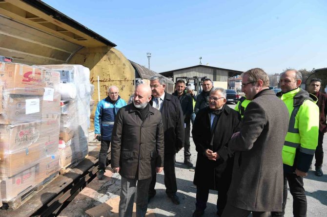 Başkan Büyükkılıç, Tren Garı’ndaki Yardım Çalışmaları Hakkında İnceleme Yaptı