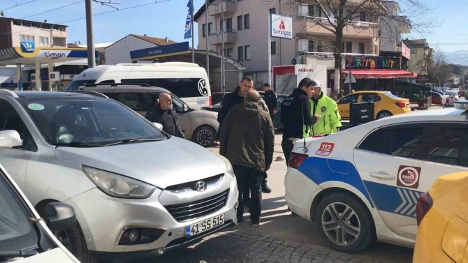 Motosiklet Otomobil İle Çarpıştı, O Anlar Kamerada