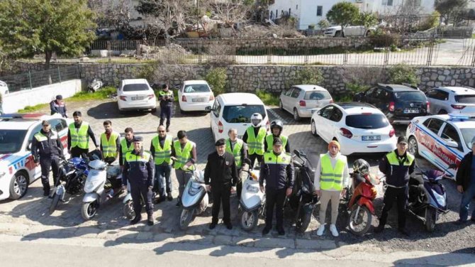 Jandarma Trafik Ekiplerinden Bin 291 Kişiye Eğitim