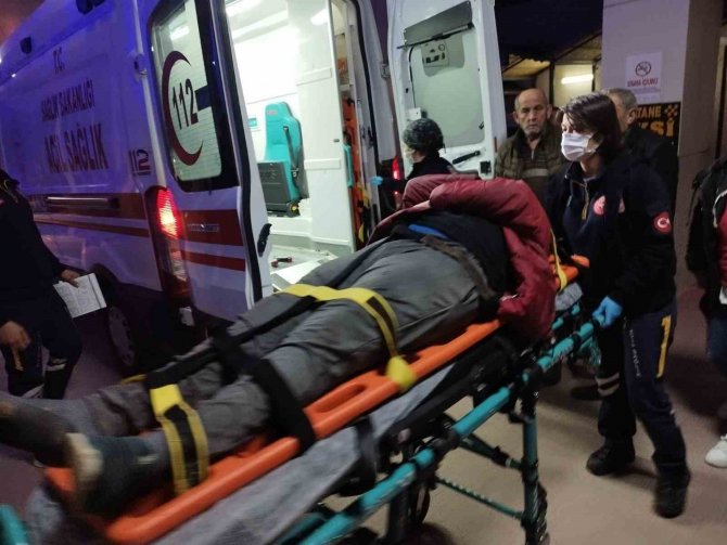 Motosikletli İki Çocuk Kazada Ölümden Döndü